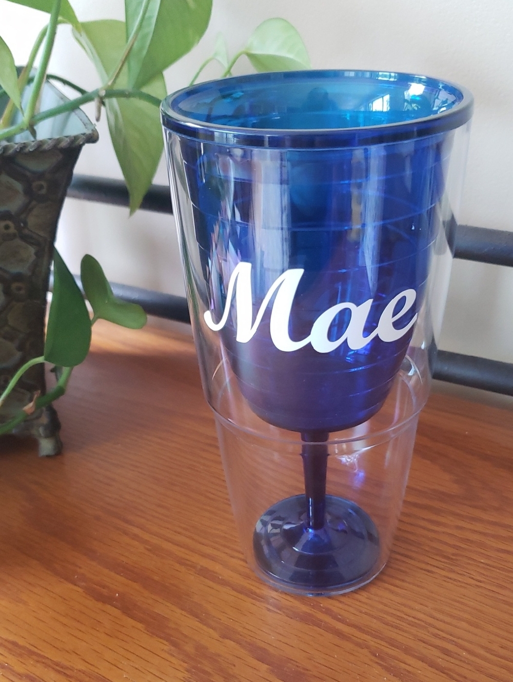tervis Blue Personalized Acrylic Wine Tumbler with 'Mae' - 16 Oz.